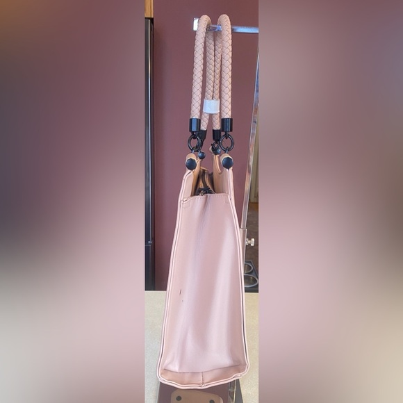 BADGLEY MISCHKA Pink Vegan Leather Crossbody Satchel, NWT - Picture 5 of 11